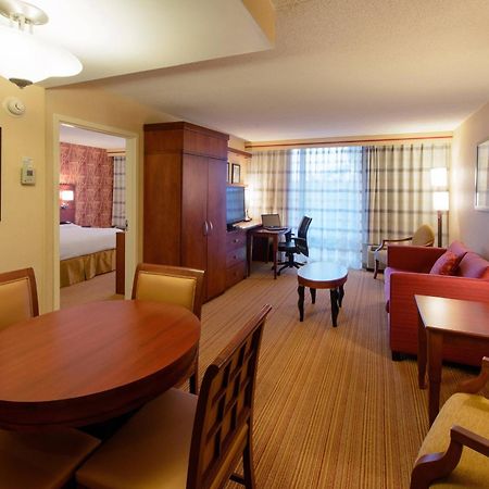 Courtyard By Marriott Canton North Canton Exterior foto