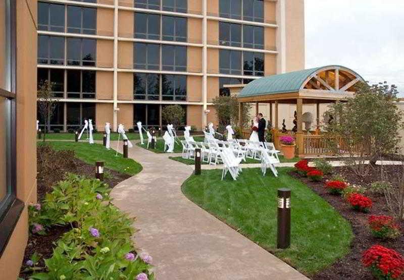 Courtyard By Marriott Canton North Canton Exterior foto